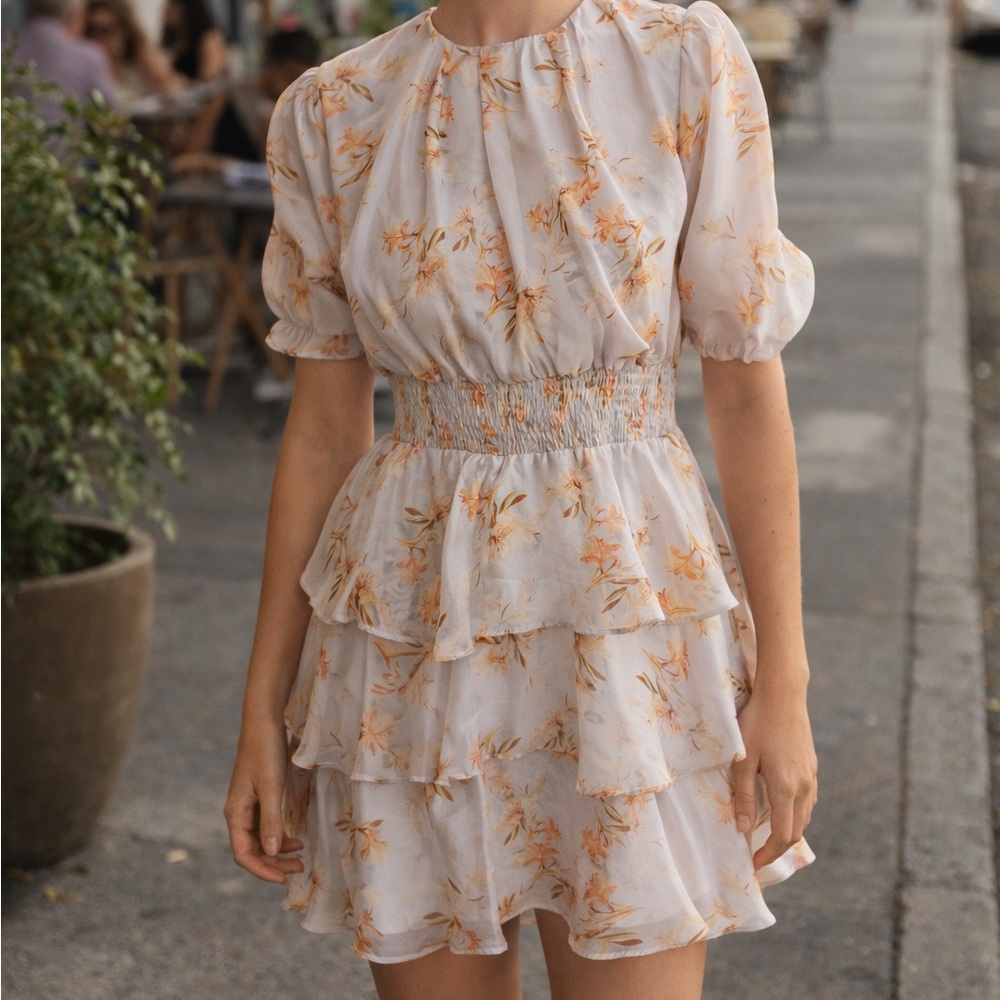 Light Cream Floral Tiered Midi Dress with Puff Sleeves